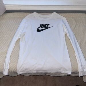 Long sleeve, white and black, XL girls nike shirt.